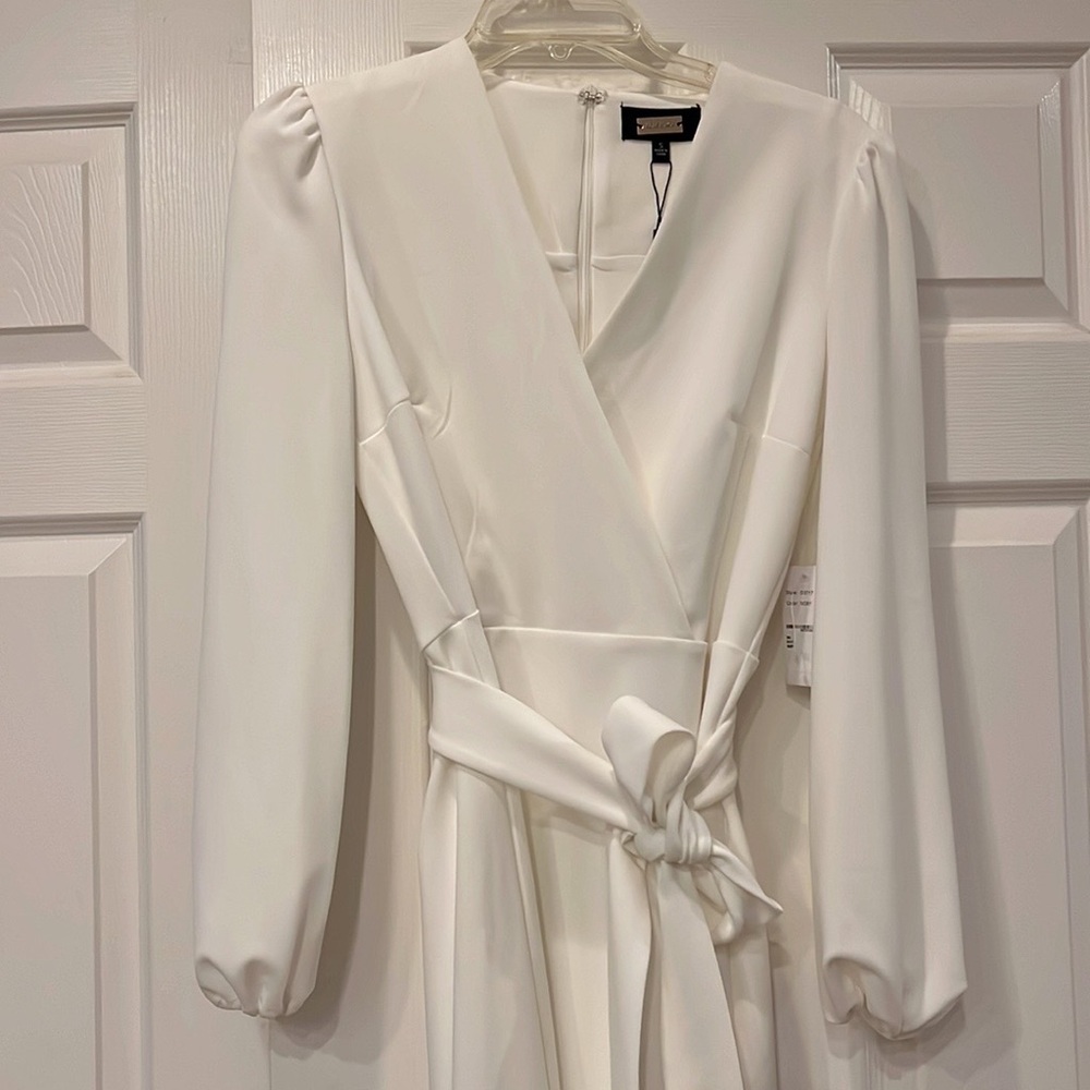 Alexia admor white dress
